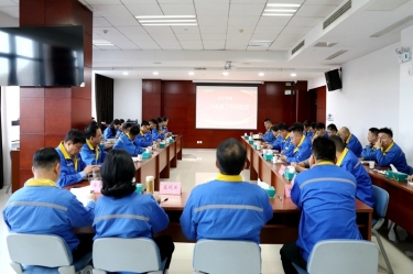 聚才成林固根基 拓新致远谋新篇|ROYAL皇家88纸业2025年度人力资源工作总结大会隆重召开